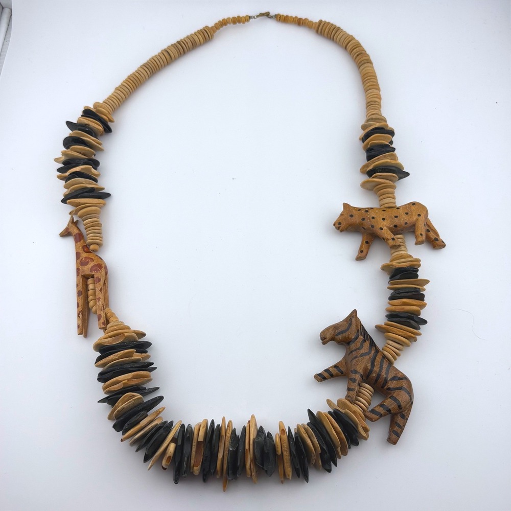Vintage Hand Carved Wood Safari Animal Necklace Giraffe Zebra Leopard